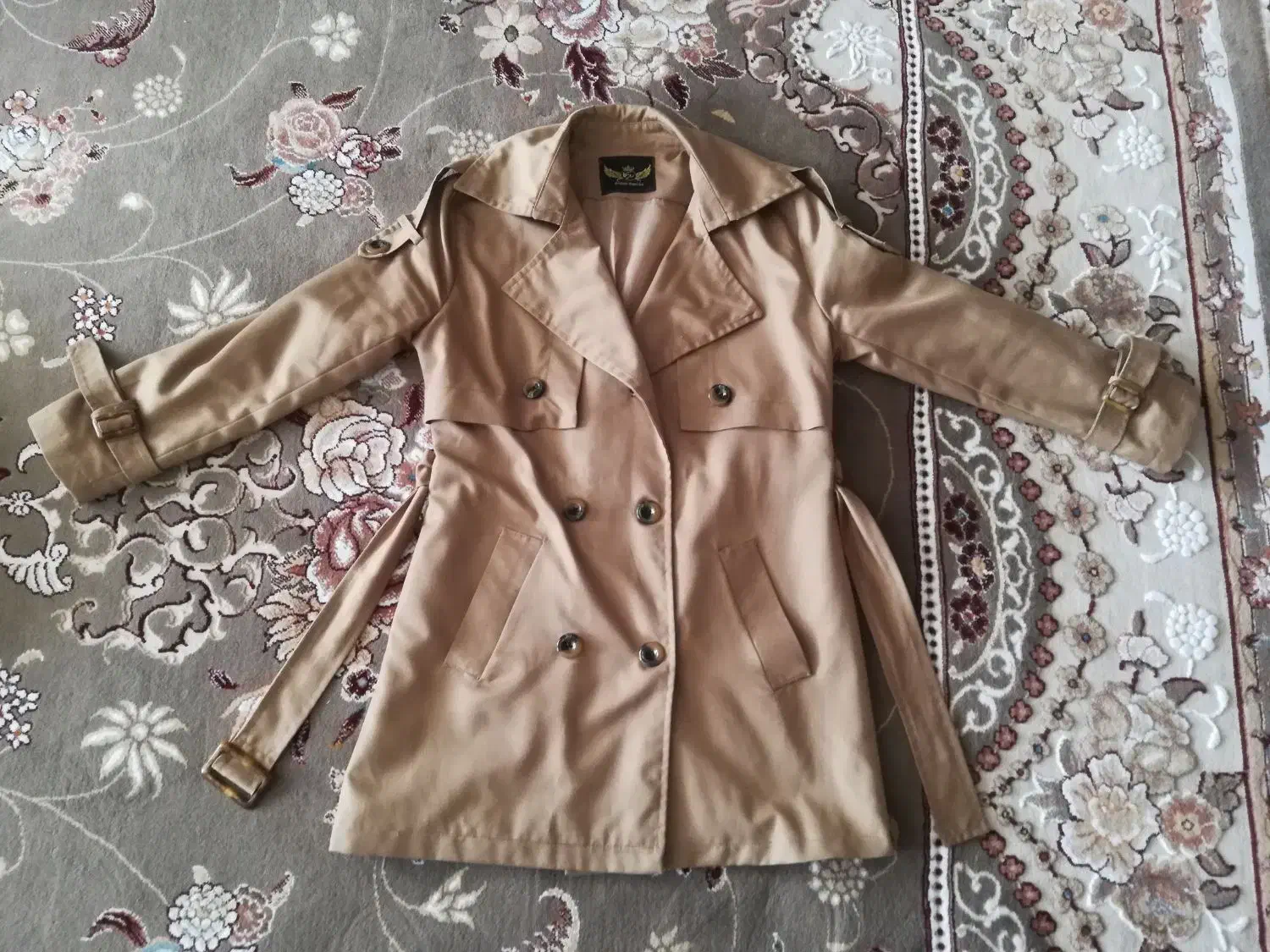 بارانی|لباس|بجنورد, |دیوار