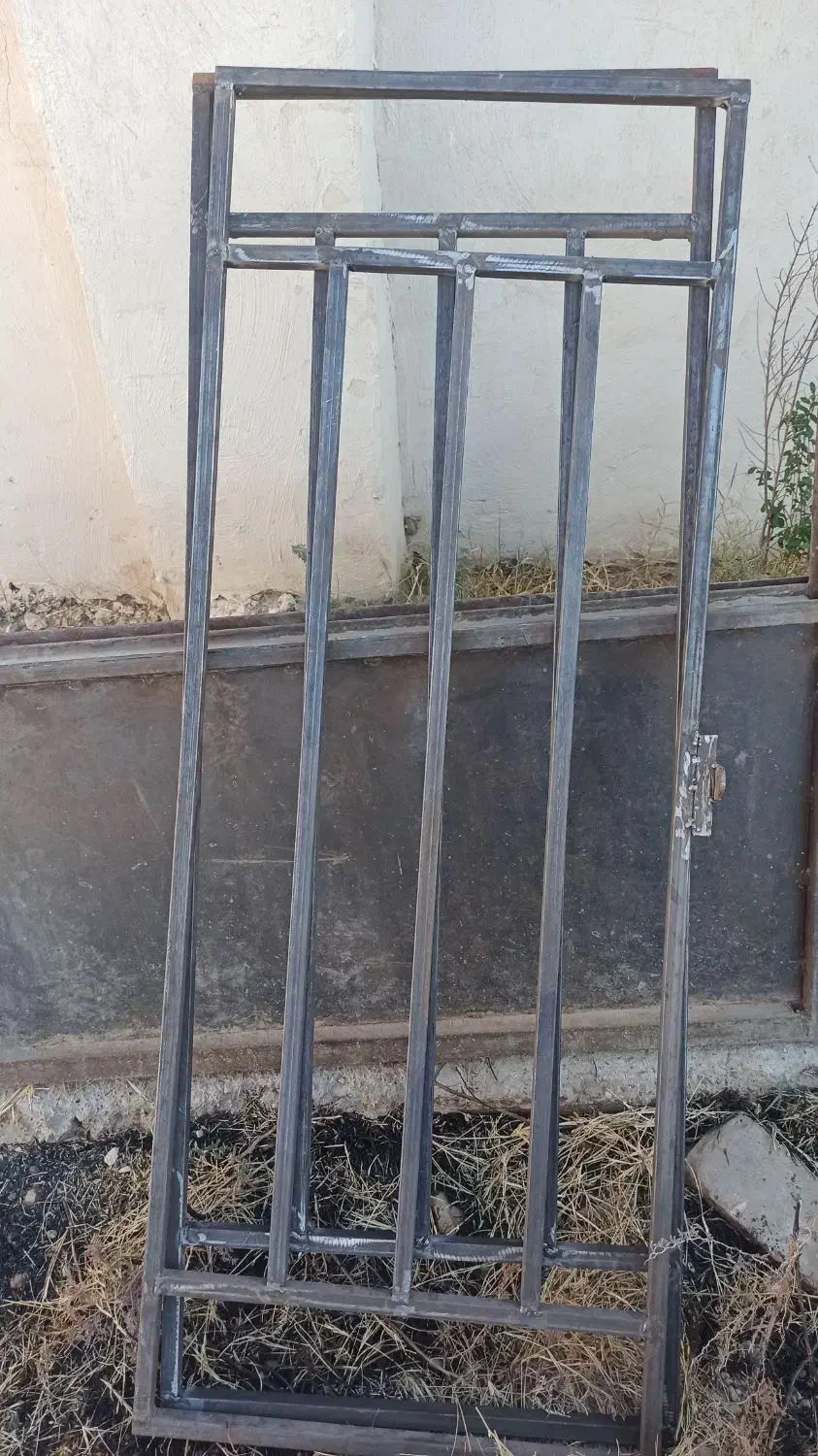 در مغازه|مصالح و تجهیزات ساختمان|جزنیک, |دیوار