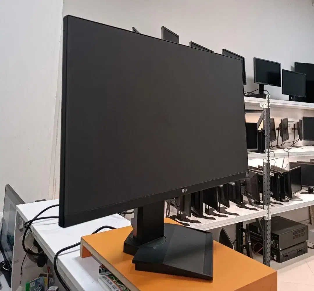 تعداد ۲۸۰ عدد مانیتورهای Feremles بی حاشیه با HDMI|قطعات و لوازم جانبی رایانه|مشهد, ادیب نیشابوری (شهرک غرب)|دیوار