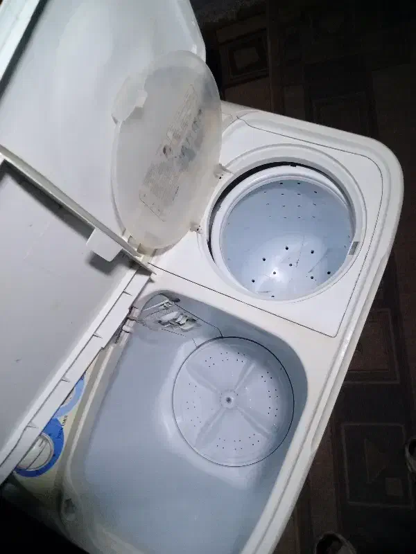 لباسشویی دوقولو هایر سالم وبدون پوسیدگی|ماشین لباسشویی و خشک‌کن لباس|فومن, |دیوار