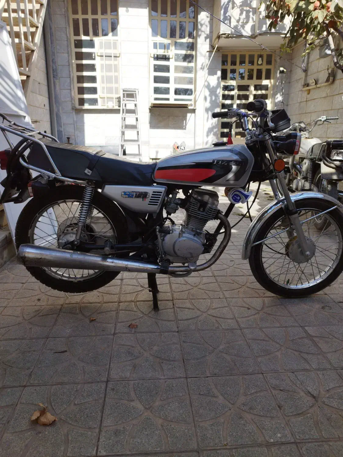 موتور 125 هیرمن|موتورسیکلت|بروجرد, |دیوار