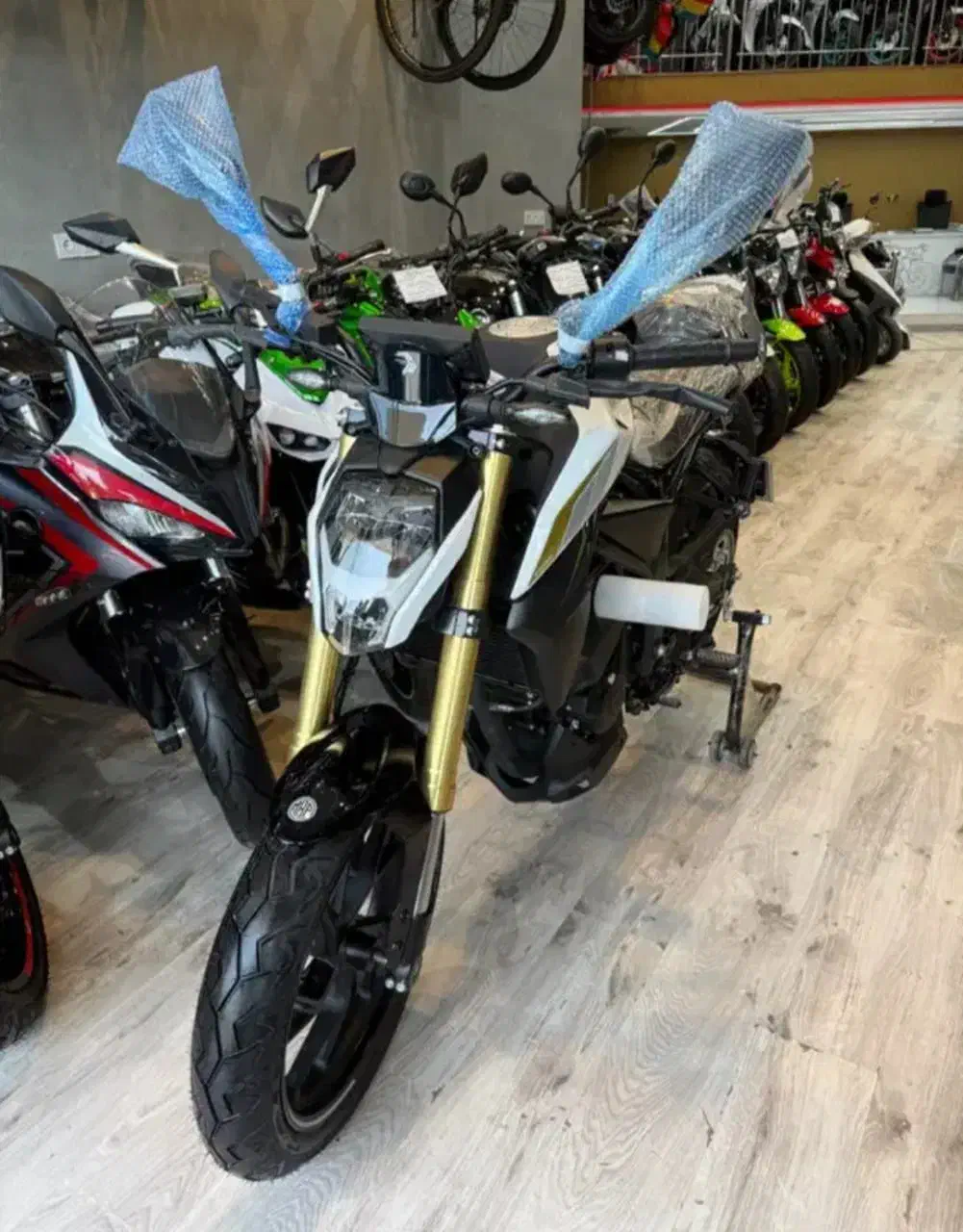 فروش اقساط کی وی k249n و k249R|موتورسیکلت|شیراز, شهرک استقلال|دیوار