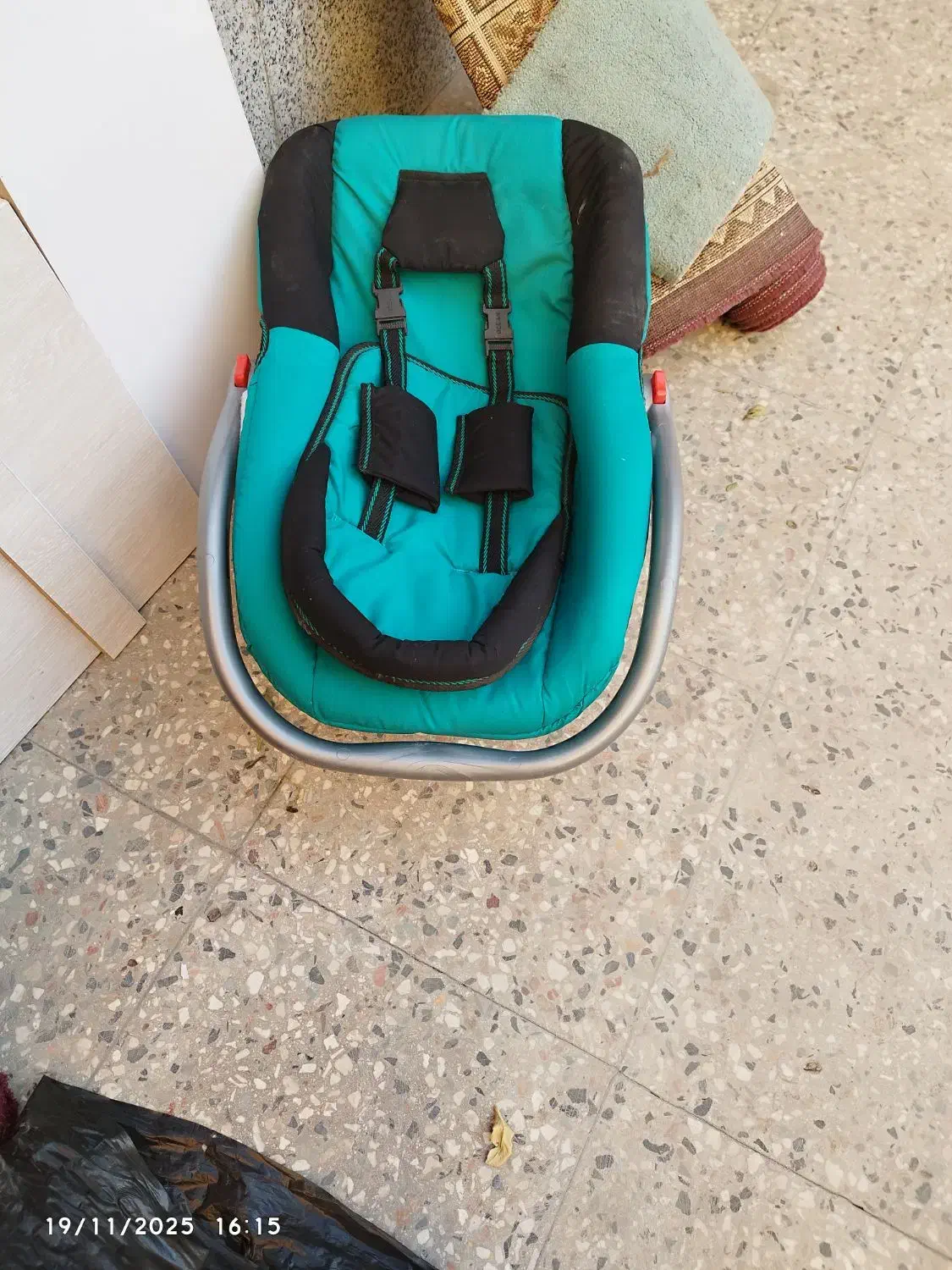 کریر|کالسکه و لوازم جانبی|شیراز, درکی|دیوار