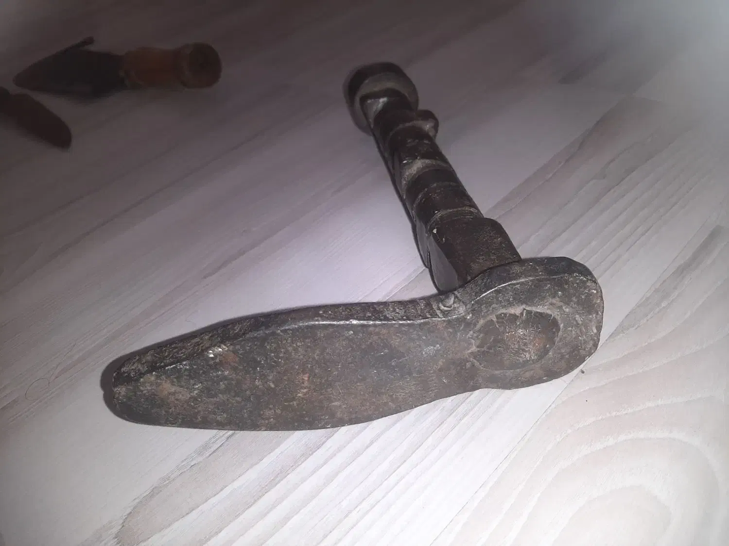 سندان دست ساز قدیمی فولادی|صنایع دستی و سایر لوازم تزئینی|اردبیل, |دیوار