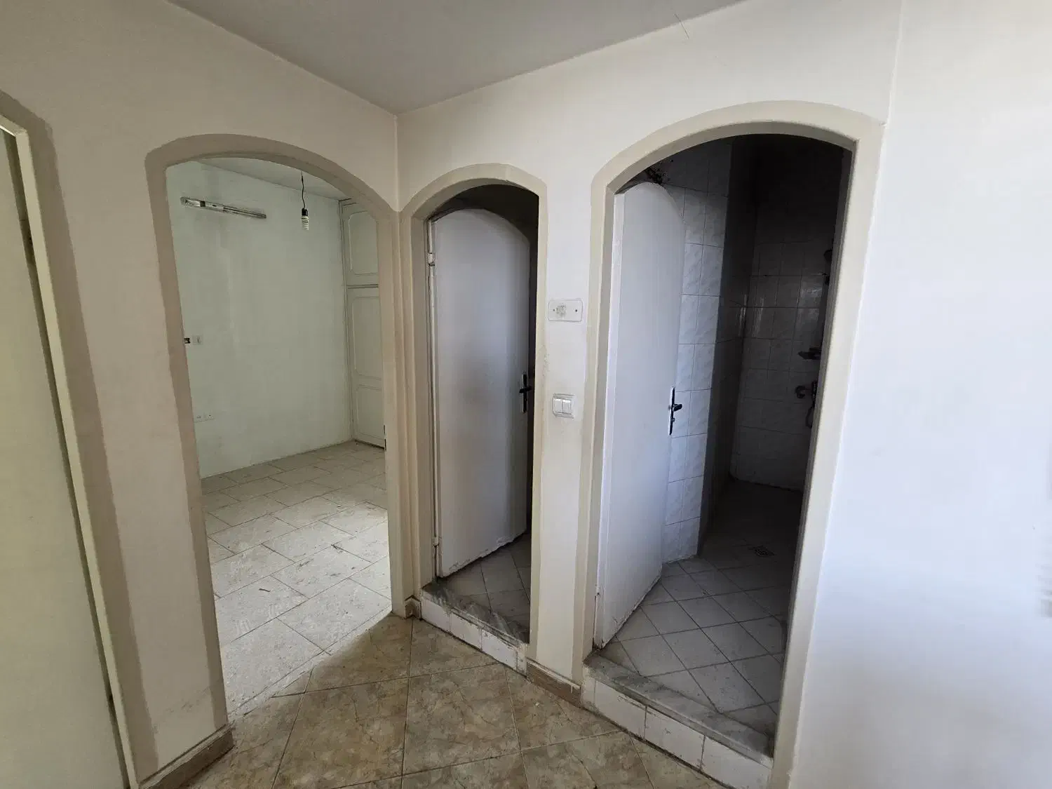 فروش یک دستگاه آپارتمان|فروش آپارتمان|مشهد, بهاران|دیوار