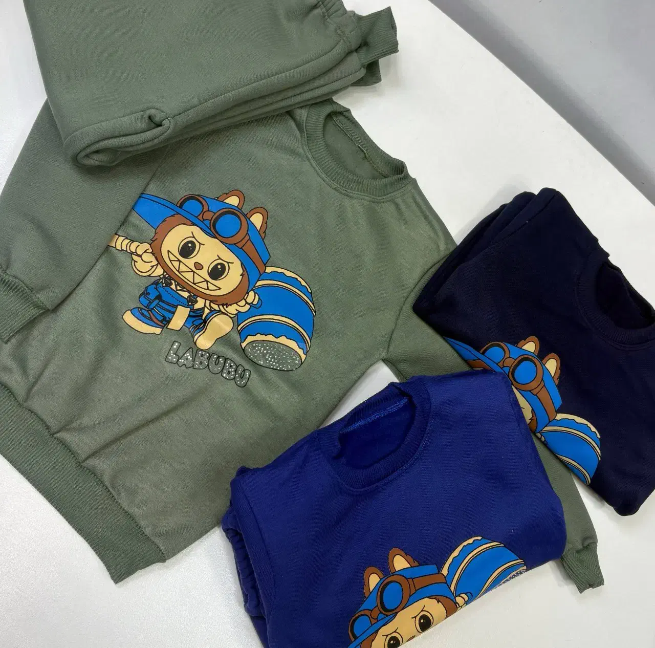 لباس بچگانه|کفش و لباس بچه|گرگان, |دیوار