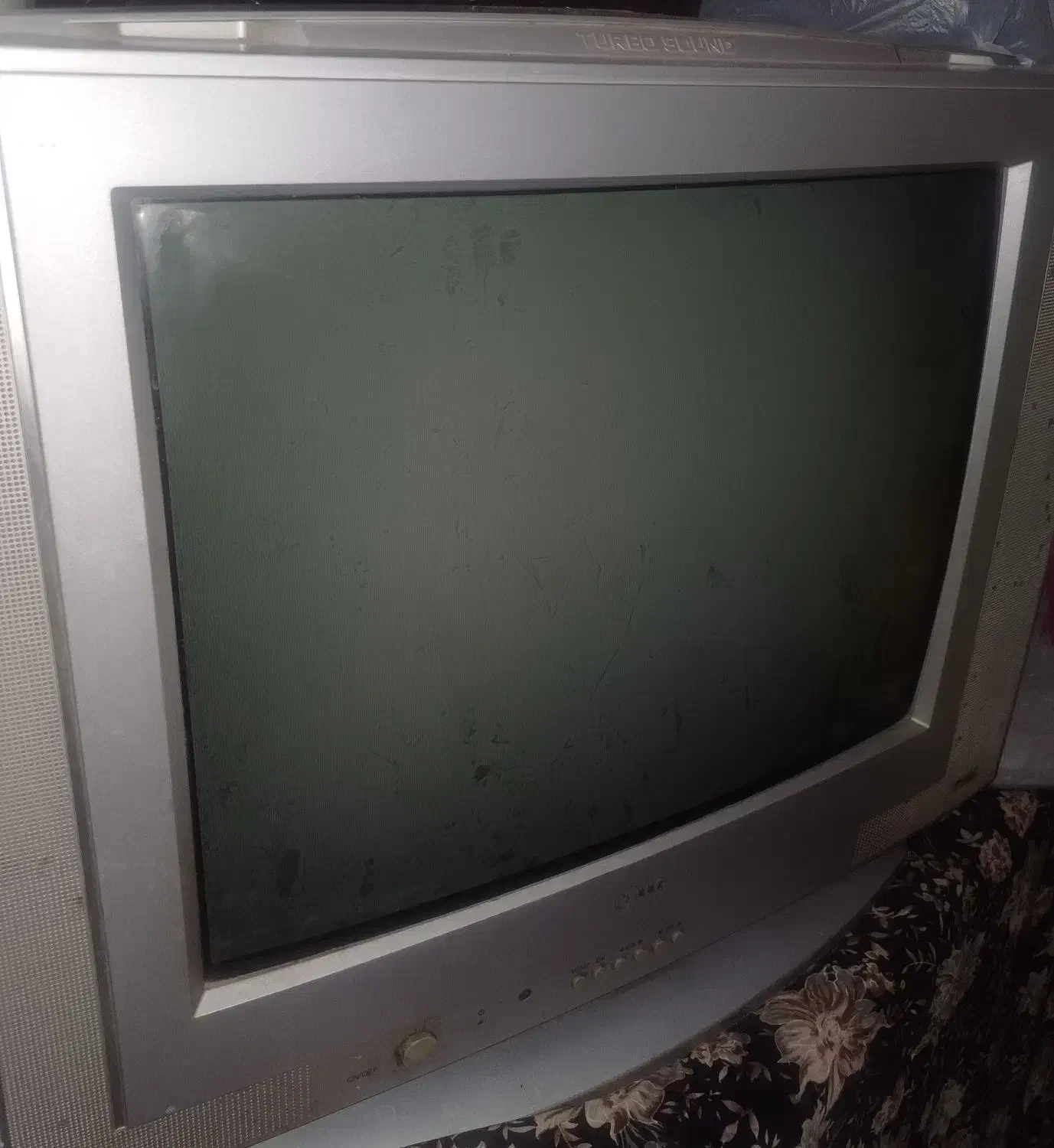 تلویزیون ال جی ۲۱ اینچ سالم فروشی|تلویزیون و پروژکتور|زرند, |دیوار