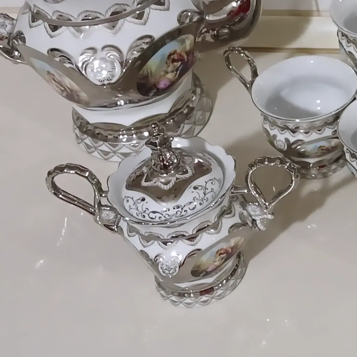 سرویس چایخوری نقره ای چینی|صنایع دستی و سایر لوازم تزئینی|اردبیل, |دیوار