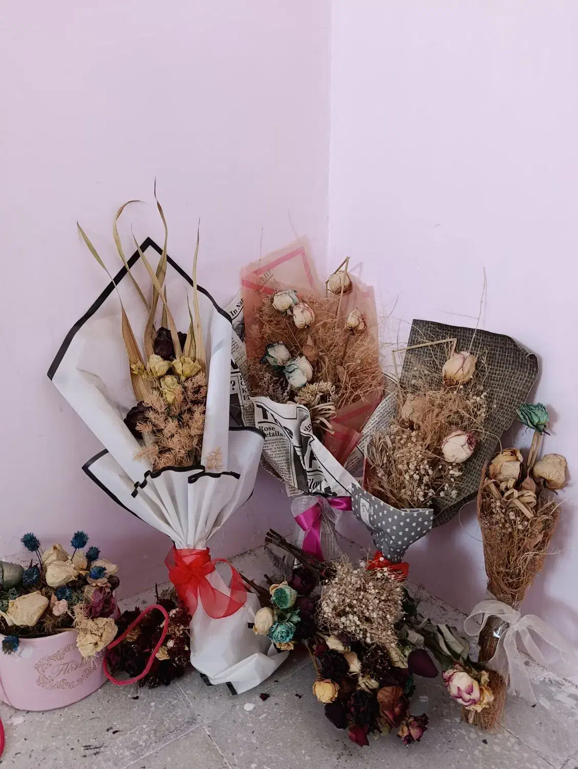 گل رز|گل مصنوعی|فردوس (خراسان), |دیوار