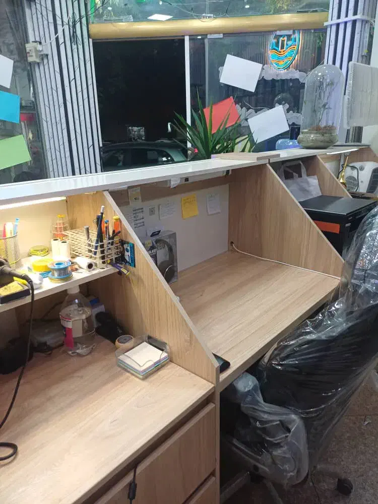 ویترین وکارنتر به همراه کشو سه طبقه درحد نو|بوفه، ویترین، کنسول|تهران, میدان ولیعصر|دیوار