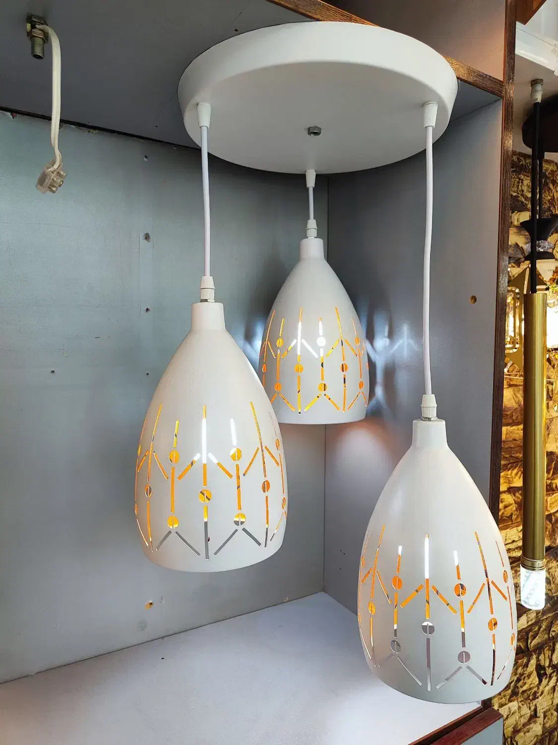 انواعلوسترهای وارداتی وتولید داخل|لوستر و چراغ آویز|بندرعباس, |دیوار