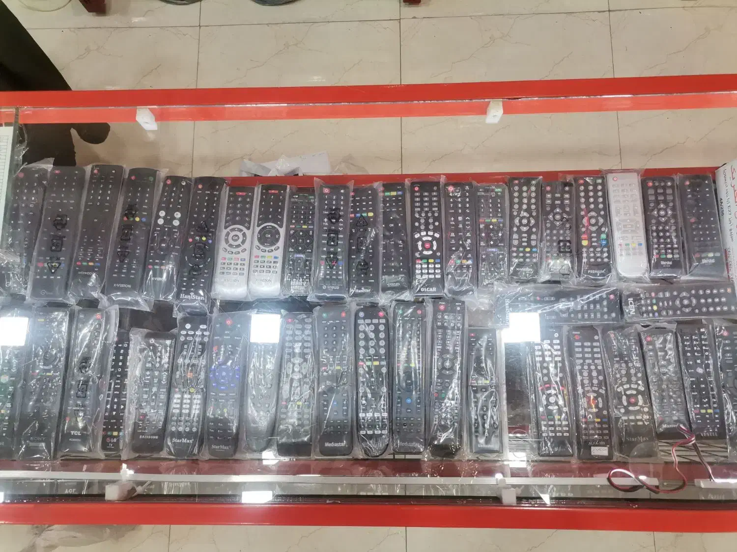 تعمیر و فروش انواع کنترل|تلویزیون و پروژکتور|سهند, |دیوار