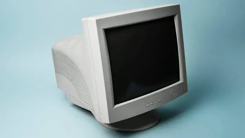 مانیتور. قدیمی|رایانه رومیزی|قدس, شهر‌قدس|دیوار