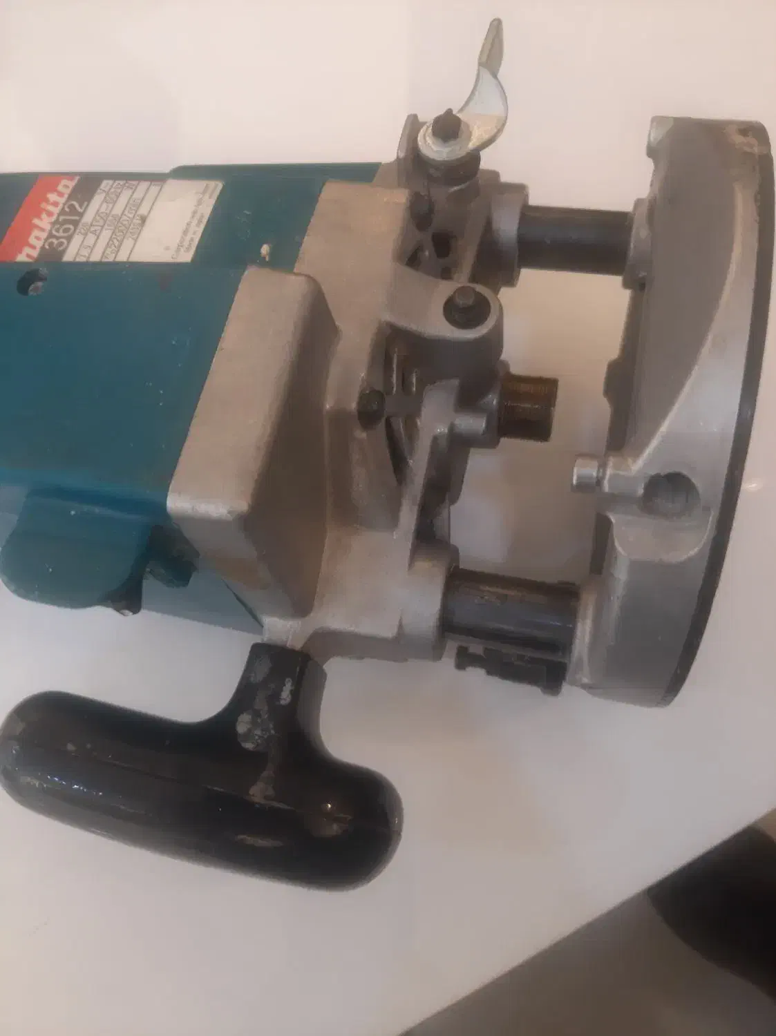 اور فرز ماکیتا و فرز ساب توسن ویک عدد لرزون کوچک|ابزارآلات|بجنورد, |دیوار