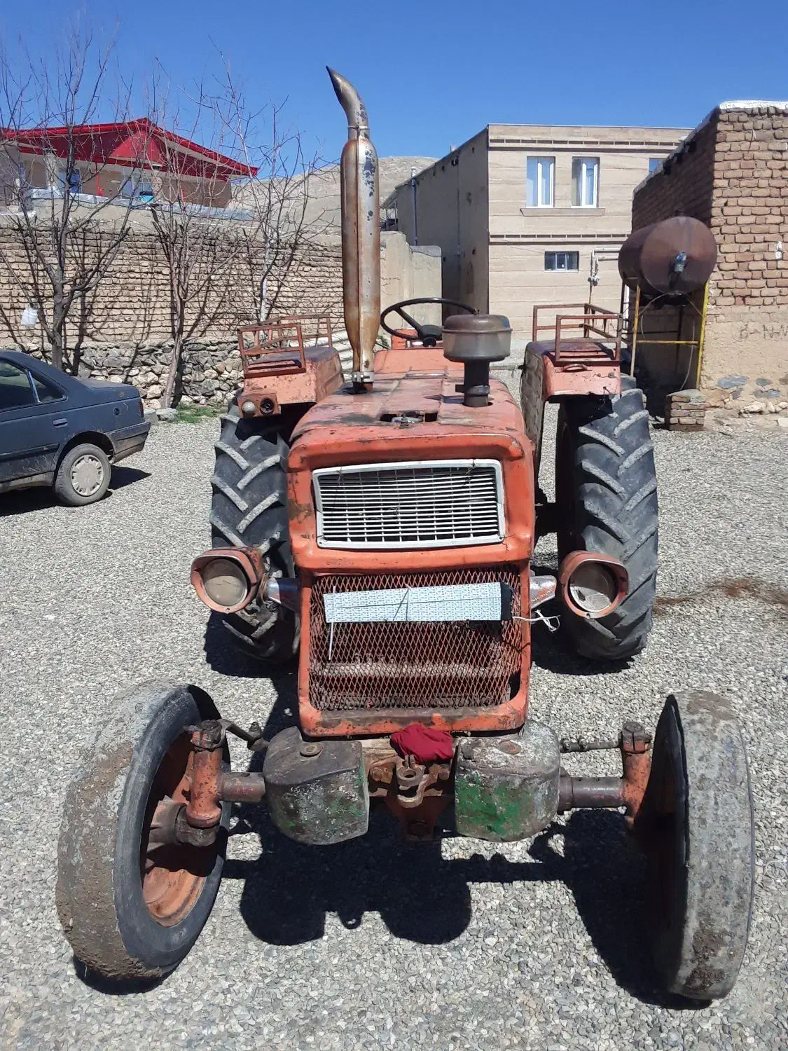 تراکتور رومانی و ادوات|خودرو سنگین|سنقر, |دیوار