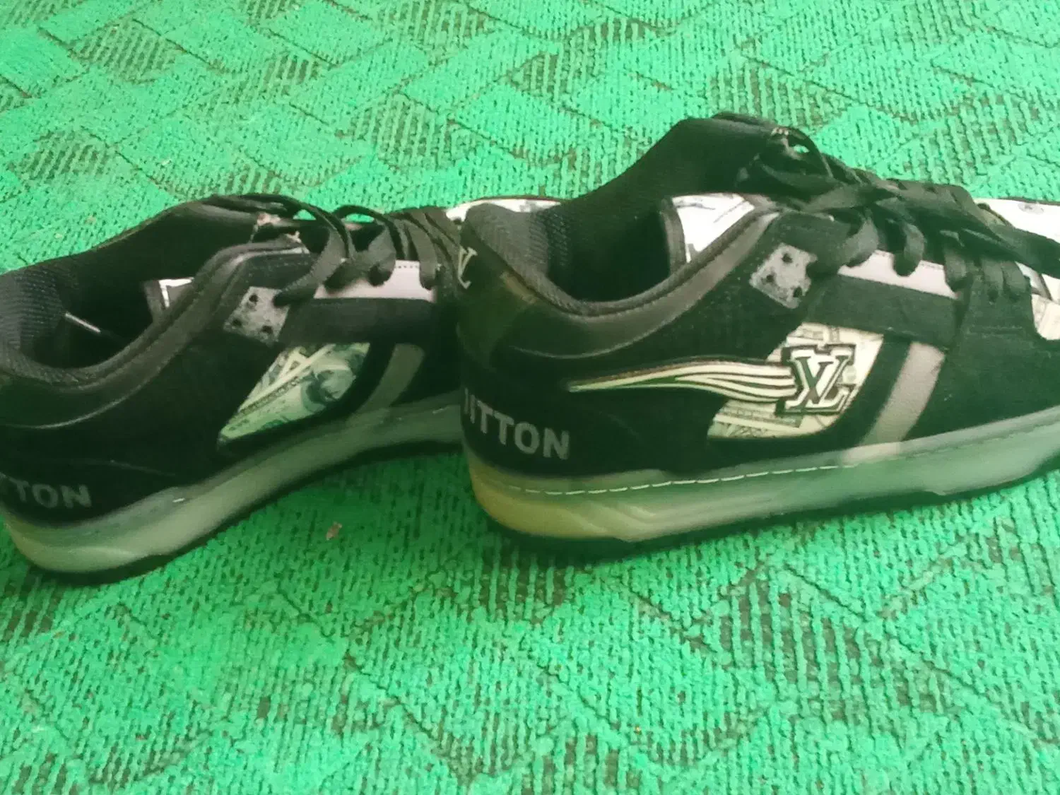 کفش|کفش و لباس بچه|میناب, |دیوار