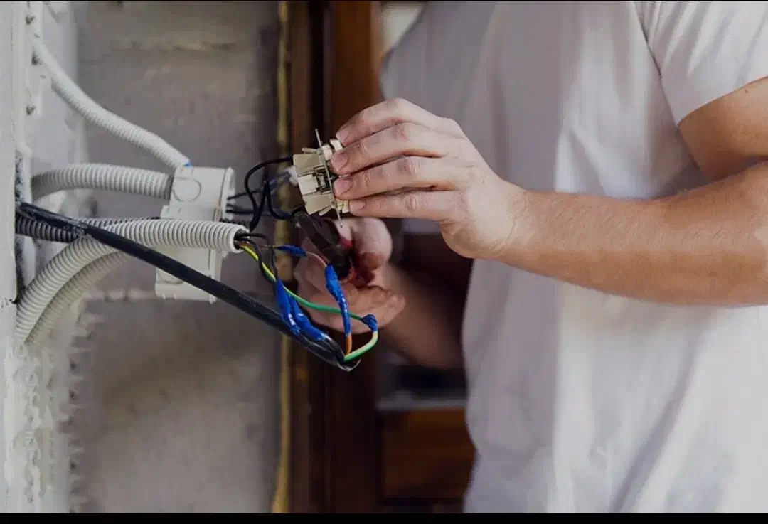 برقکاری ساختمان|خدمات پیشه و مهارت|بروجرد, |دیوار