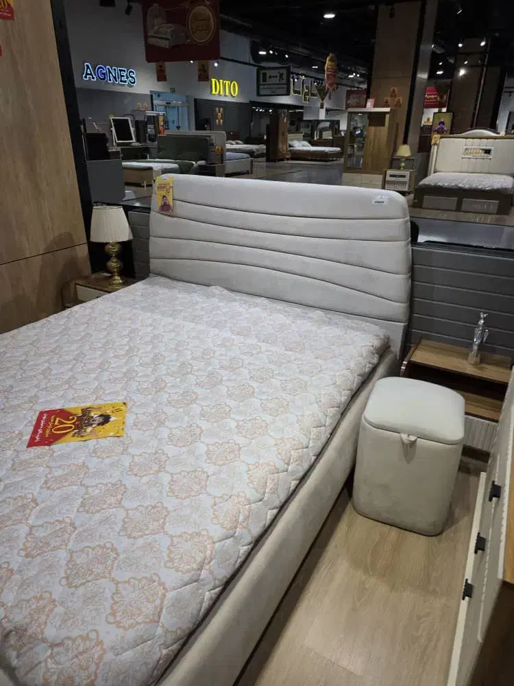 سرویس خواب کارگاه امیرصدیقی|تخت و سرویس خواب|اصفهان, باغ فدک|دیوار