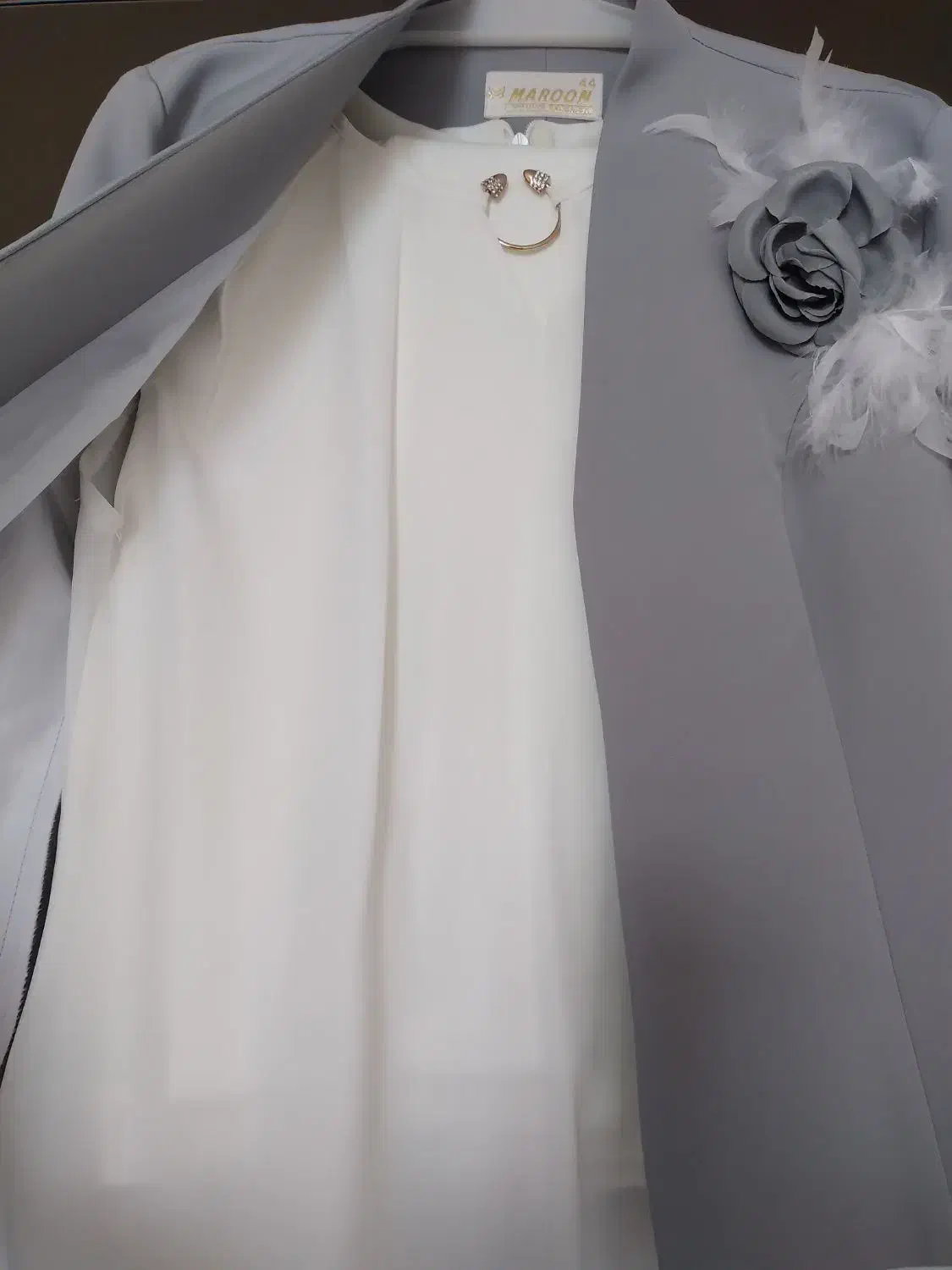 لباس مجلسی زنانه|لباس|بروجن, |دیوار