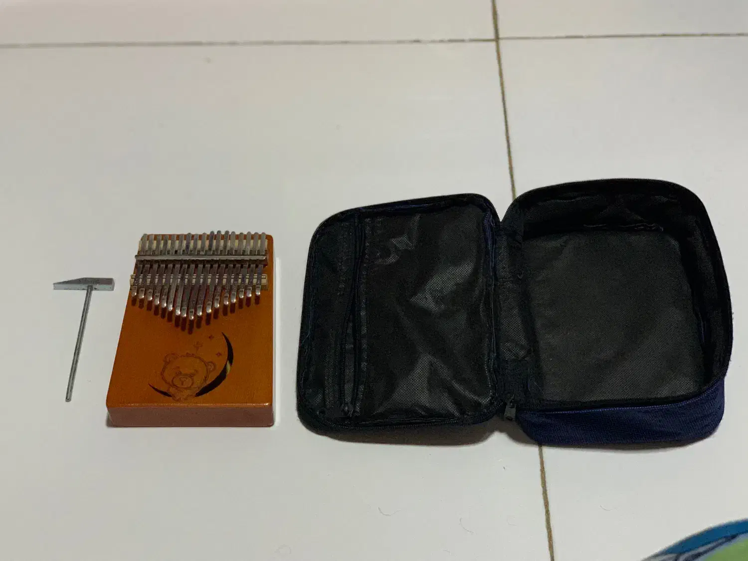 کالیمبا|سازهای سنتی|بندرعباس, |دیوار