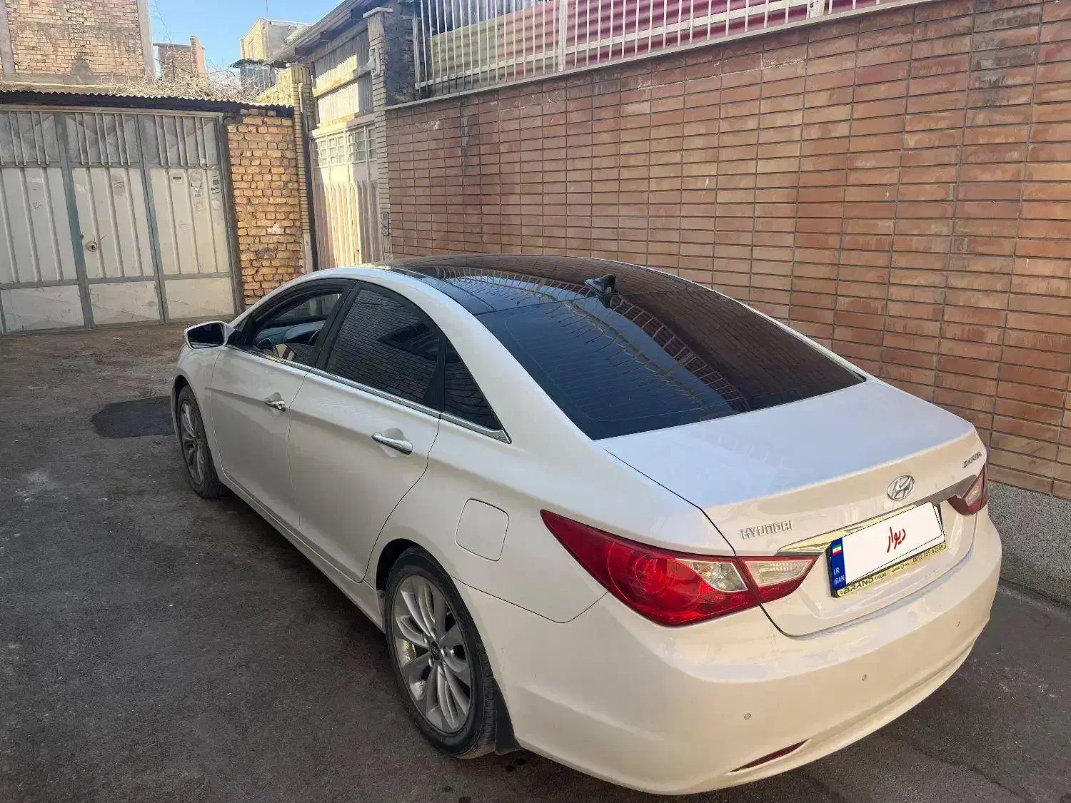 سوناتا yf2011|خودرو سواری و وانت|لنجان, |دیوار