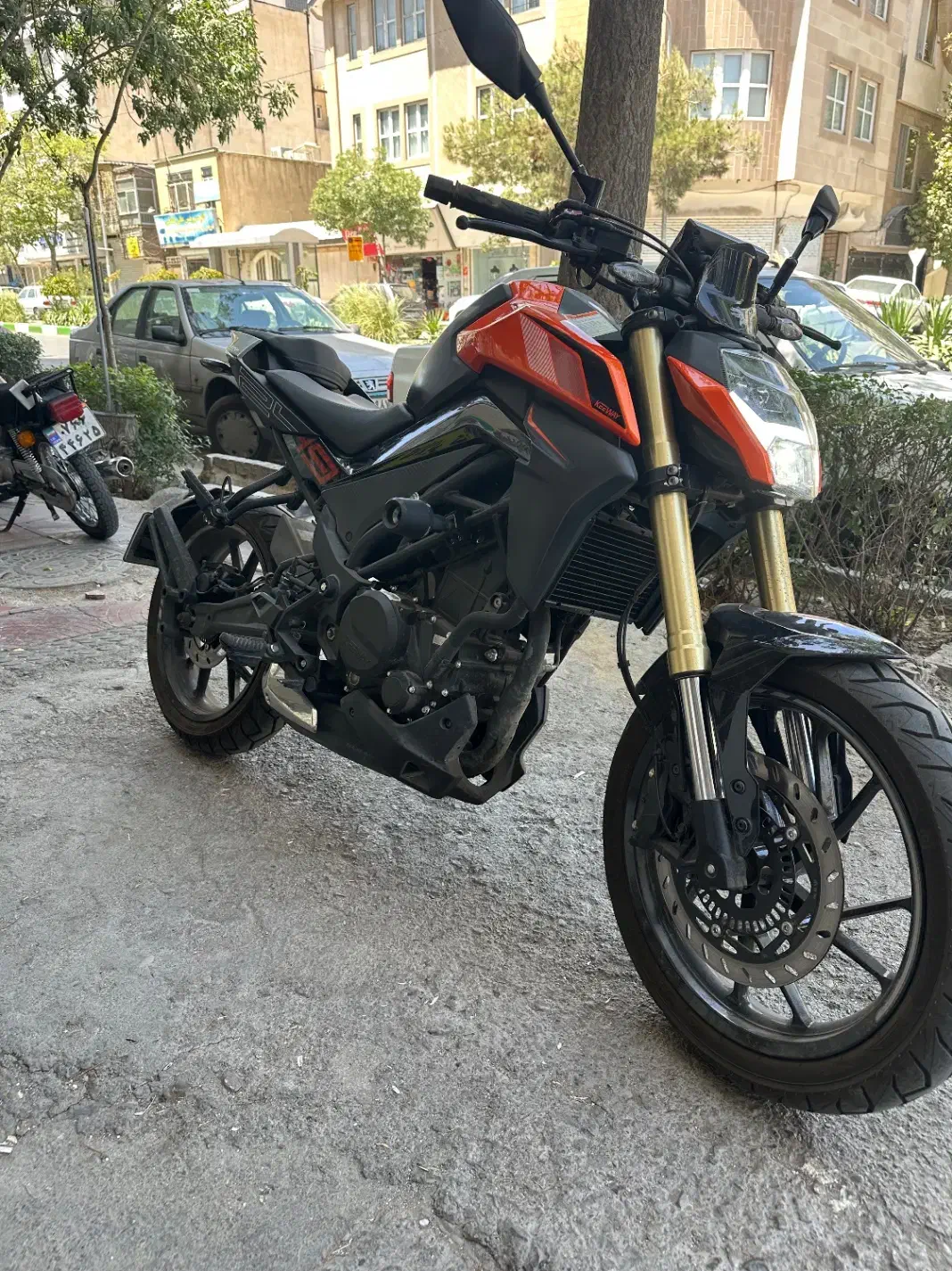 Keeway 250 درحد|موتورسیکلت|مشهد, کوه سنگی|دیوار