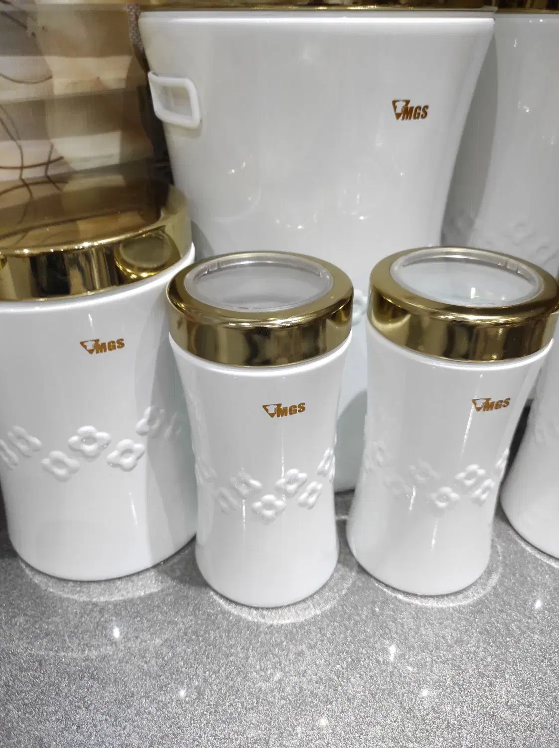 سرویس اورانوس|ظروف سرو و پذیرایی|بروجرد, |دیوار