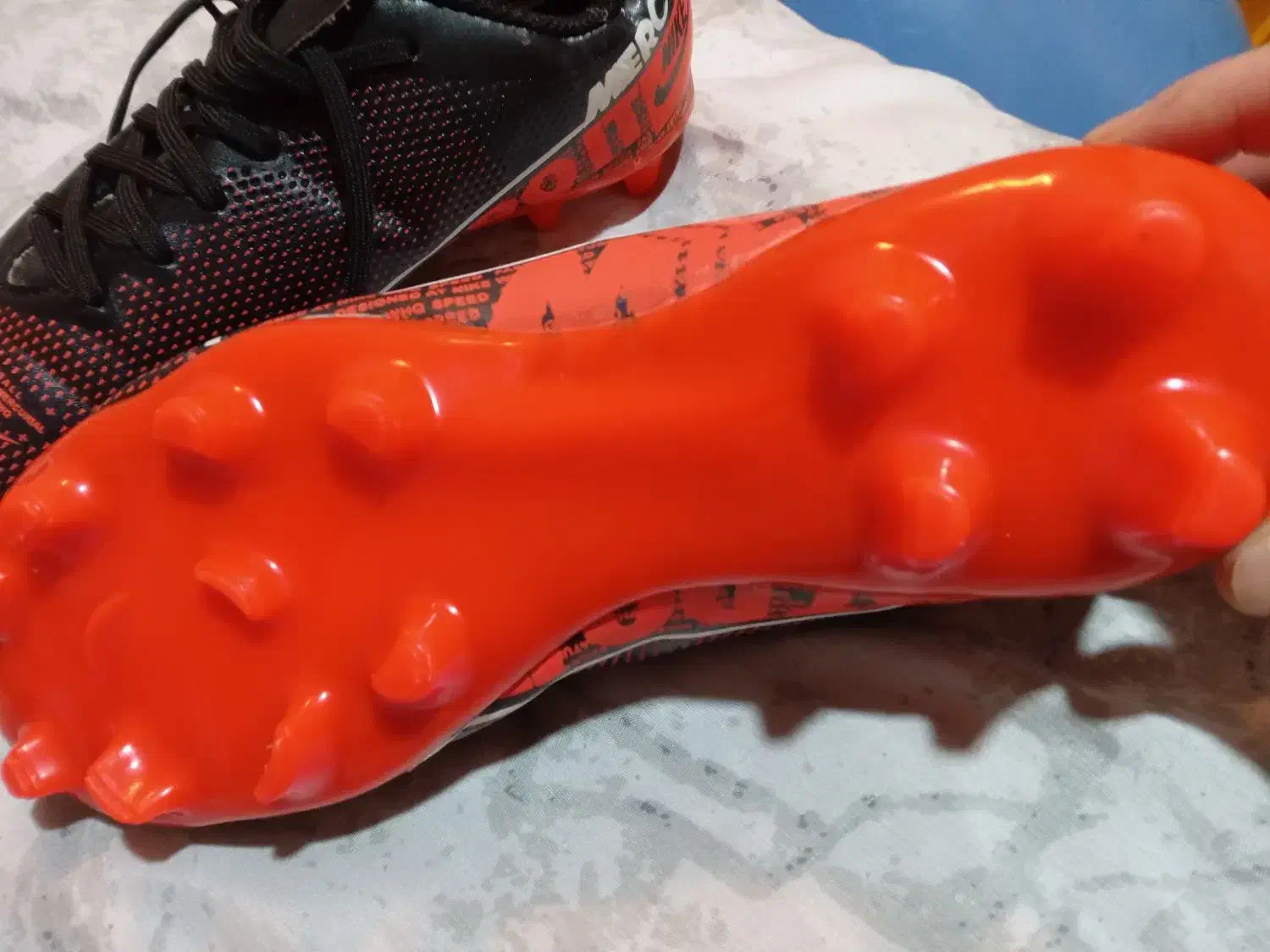 کفش ورزشی چمن|کیف، کفش، کمربند|اصفهان, ملک‌شهر|دیوار