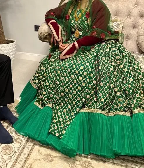 لباس محلی|لباس|چرام, |دیوار