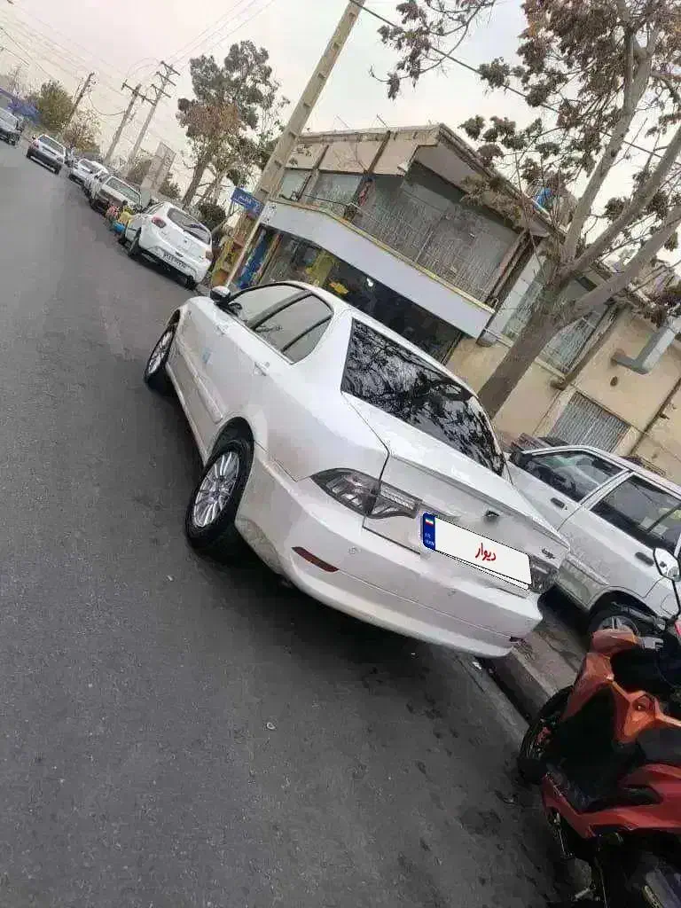 سمند سورن پلاس ۱۴۰۲ سفید بدون رنگ و سالم|خودرو سواری و وانت|هشتگرد, فاز ۱ مهستان|دیوار