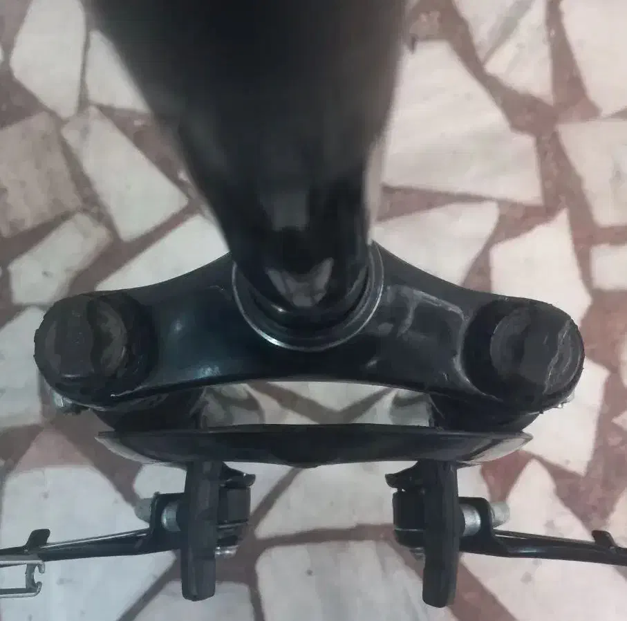 فروش فوری قطعات دوچرخه در حد نو وارداتی|دوچرخه، اسکیت، اسکوتر|رشت, فرزانه|دیوار