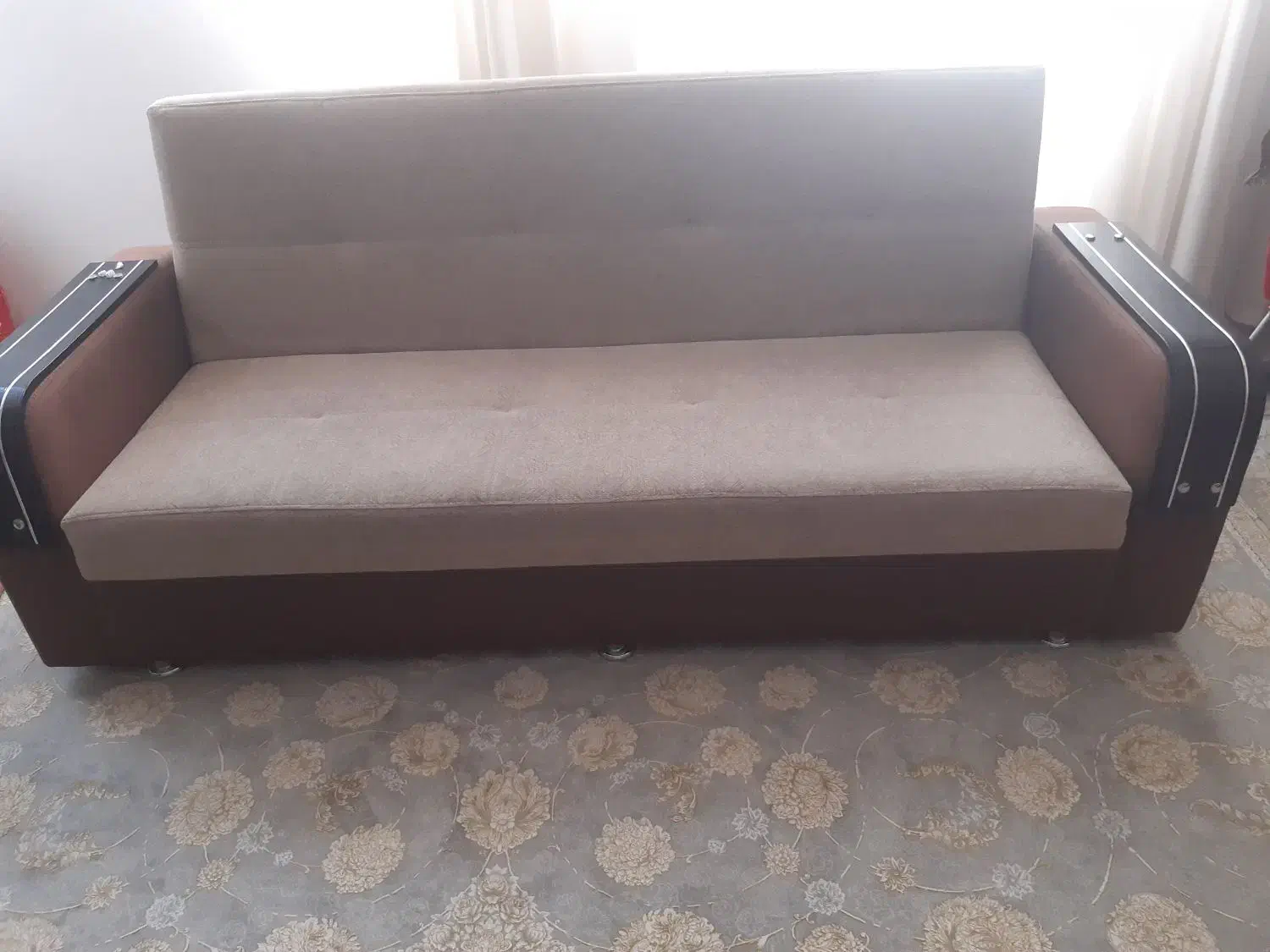 مبل راحتی تخت شو|مبلمان خانگی و میز عسلی|زاهدان, |دیوار