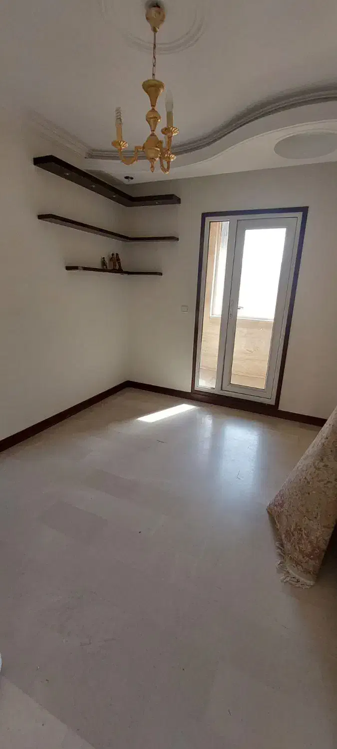 ۱۰۰ متر /دو خواب/تک واحدی/فول امکانات/شیشم