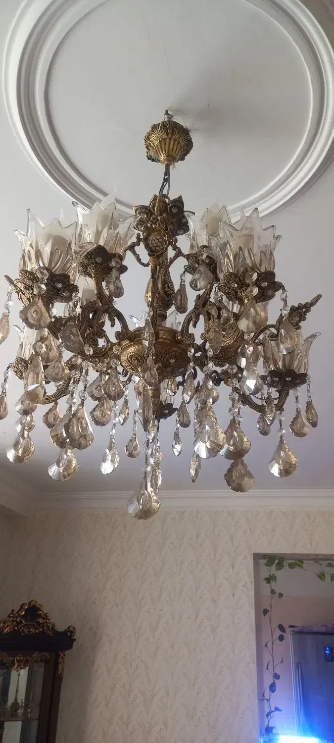 لوستر برنجی|لوستر و چراغ آویز|مهاجران, |دیوار