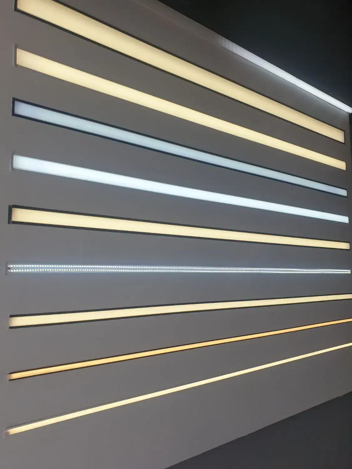 تولید و اجرای لاین نوری و لوستر|ریسه و چراغ تزئینی|اصفهان, بهارستان|دیوار