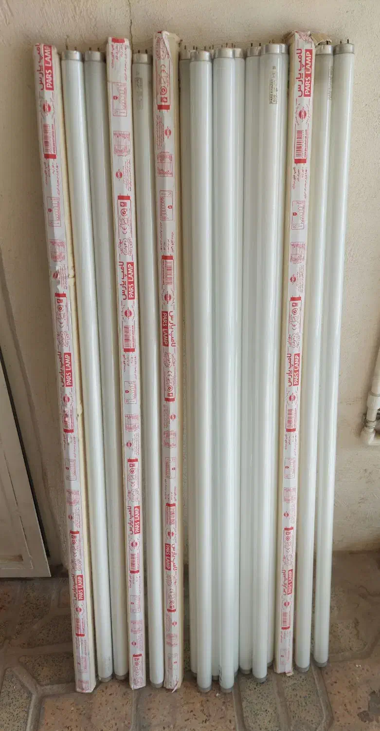 فروش تعداد ۱۴ عدد لامپ مهتابی بلند ۱۲۰ سانتی|لامپ و چراغ|ایلام, |دیوار