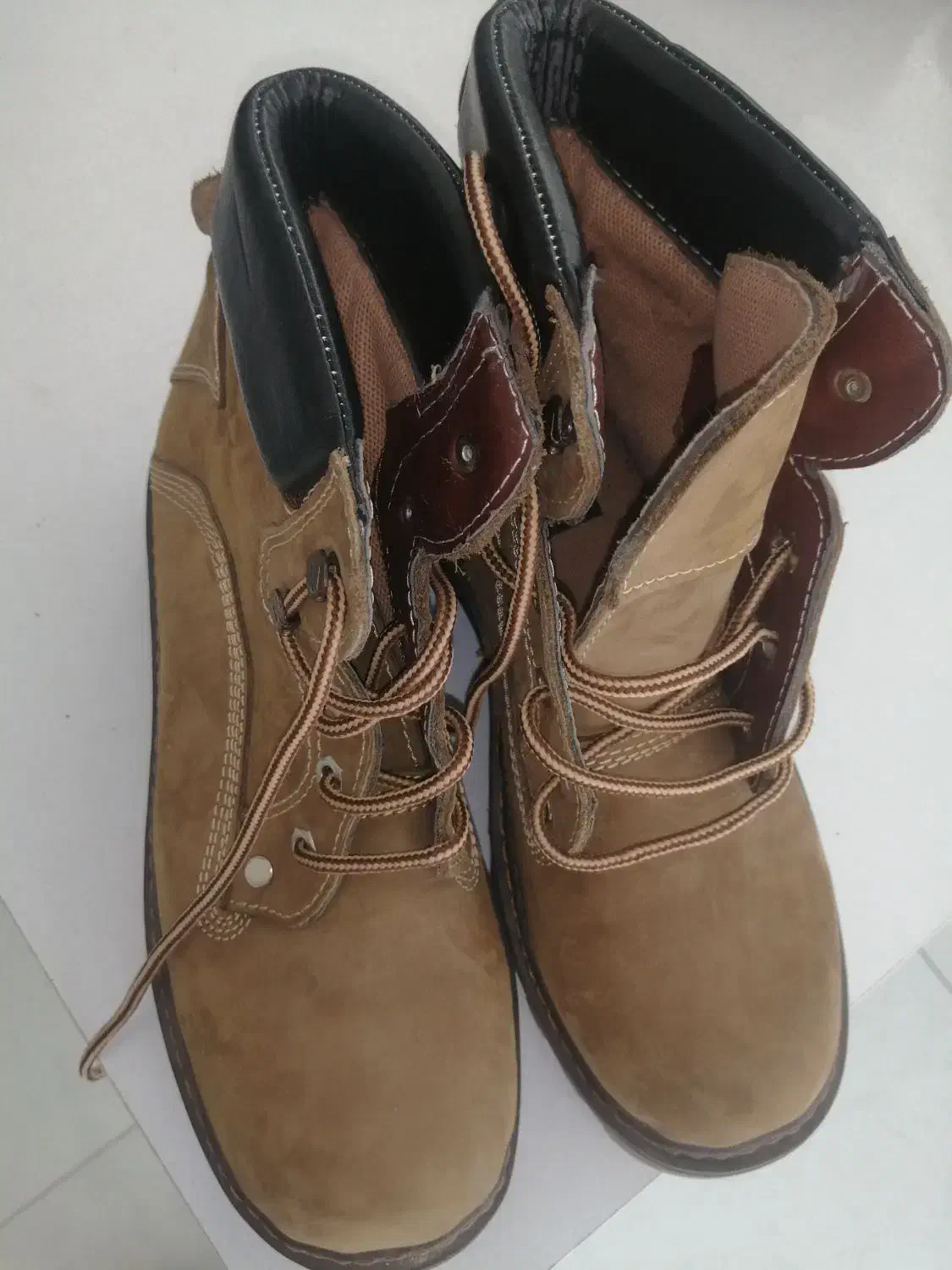 نیم بوت|کیف، کفش، کمربند|فردوس (خراسان), |دیوار