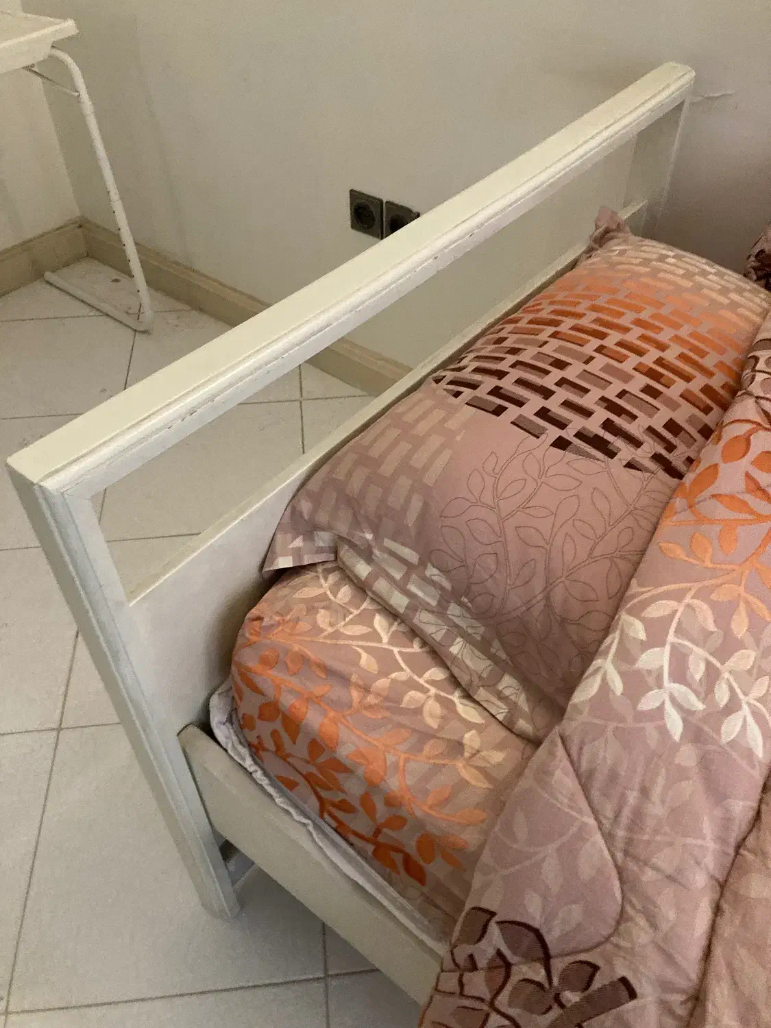 تخت یکنفره چوبی|تخت و سرویس خواب|تهران, زعفرانیه|دیوار