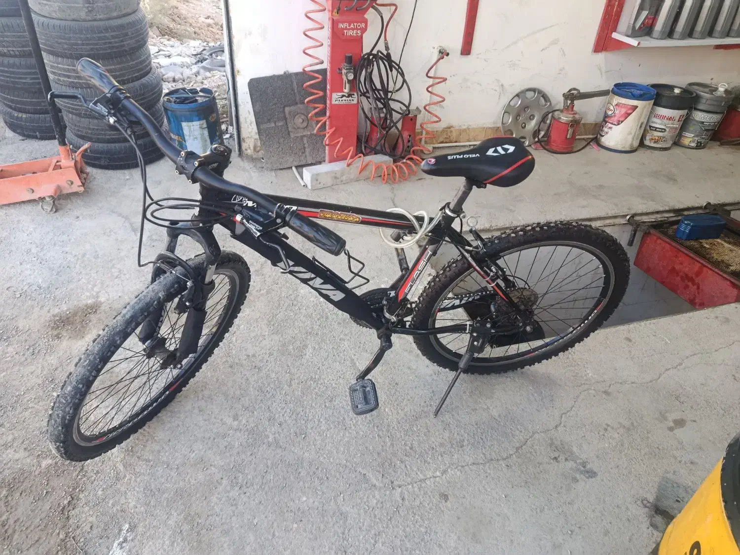 دوچرخه|دوچرخه، اسکیت، اسکوتر|اسفراین, |دیوار