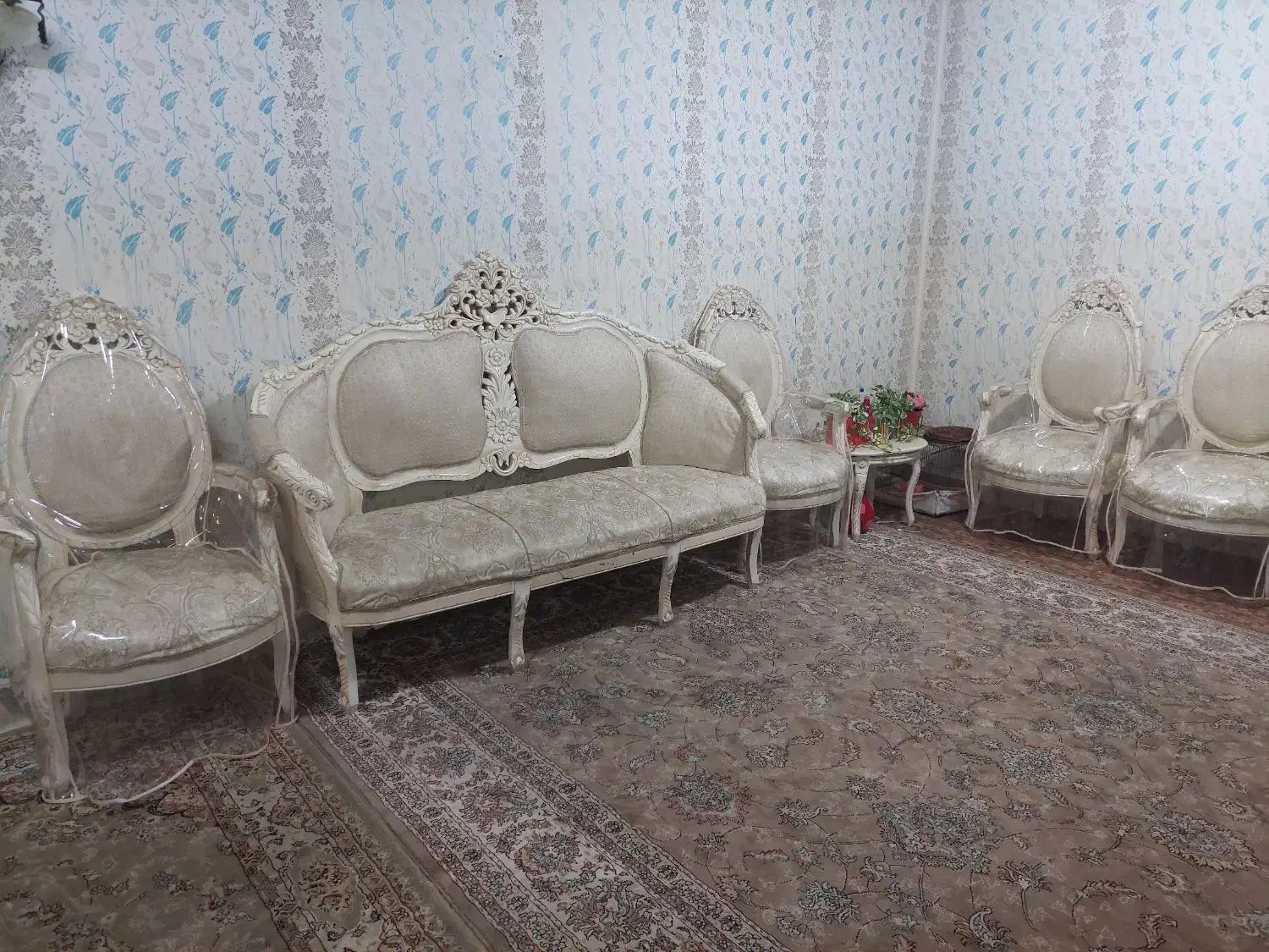 مبل ۹ نفره سلطنتی به همراه کاور مبل|مبلمان خانگی و میز عسلی|کهک, |دیوار