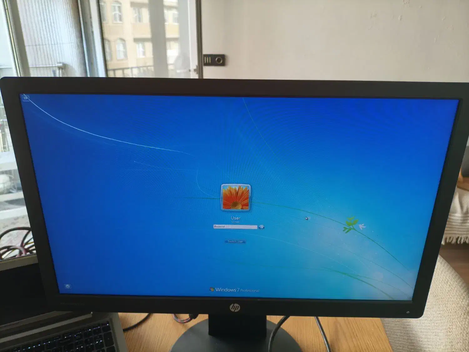 مانیتور hp|قطعات و لوازم جانبی رایانه|کرج, مهرویلا شمالی|دیوار