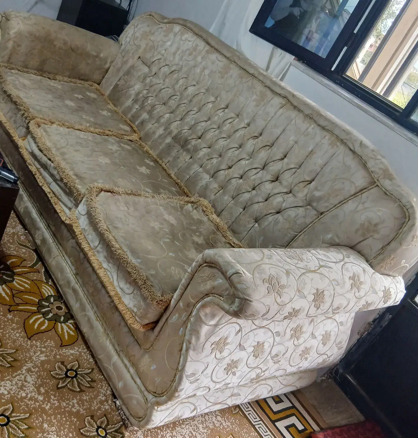 مبل|مبلمان خانگی و میز عسلی|اسالم, |دیوار