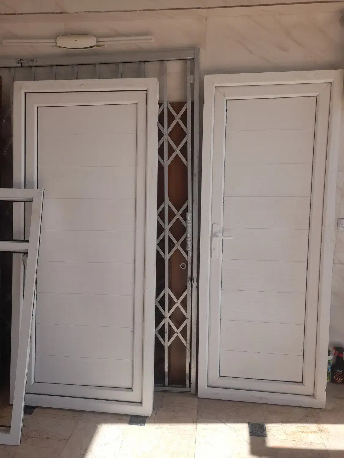 فروش درب وپنجرهای دوجداره استوک|مصالح و تجهیزات ساختمان|فرمهین, |دیوار