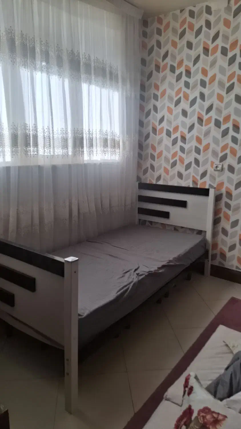 تخت یک نفره با تشک درجه یک|تخت و سرویس خواب|اندیشه, اندیشه فاز ۳|دیوار