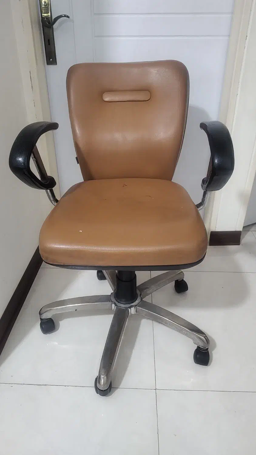 میز وصندلی|دفتر کار|فردیس, شهرک شهید حسینی|دیوار