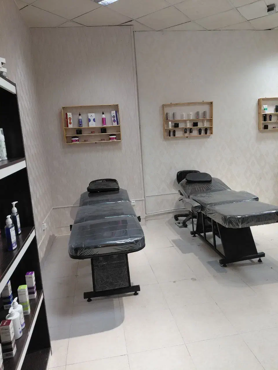 وسایل آرایشگاه نو|آرایشگاه و سالن‌های زیبایی|اراک, |دیوار