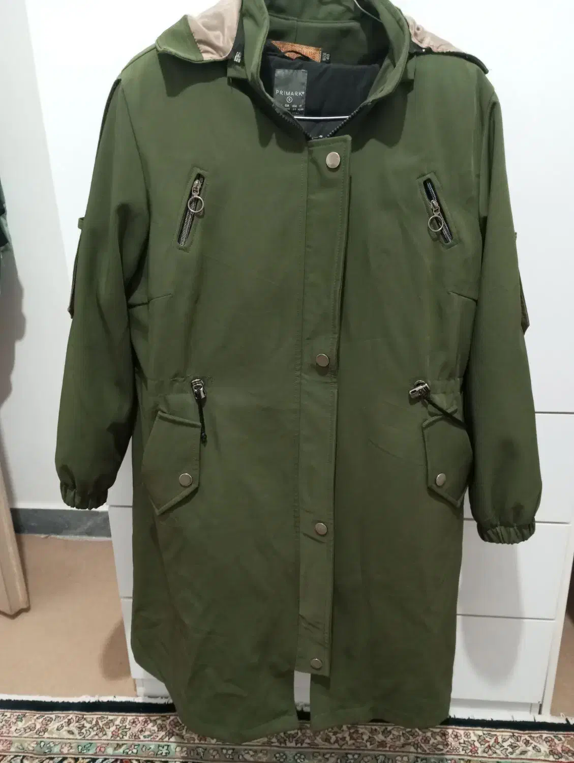 پالتو|لباس|سقز, |دیوار