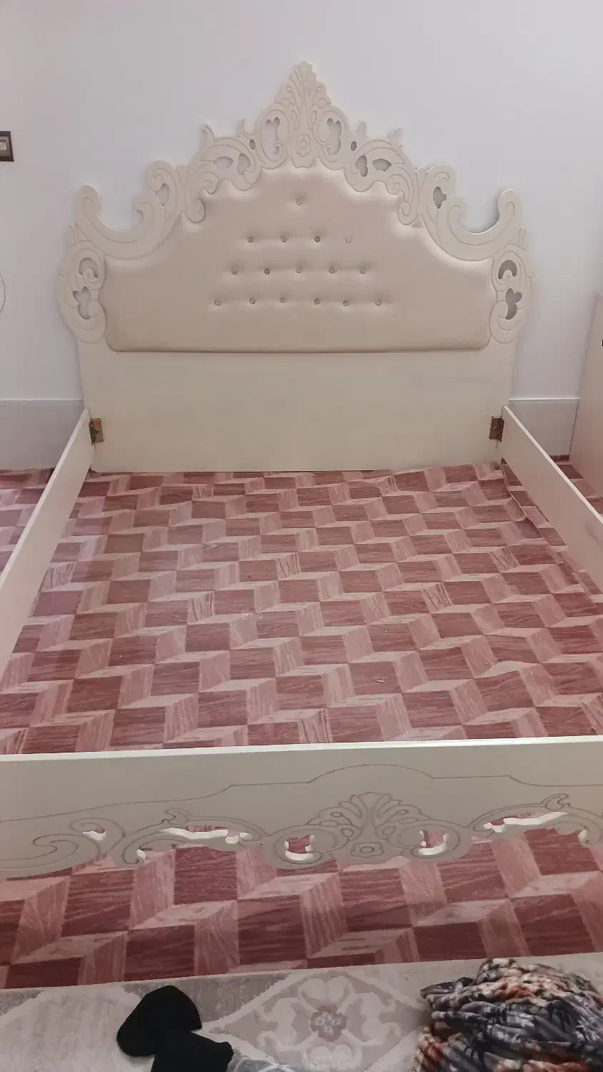 سرویس خواب دو نفره|تخت و سرویس خواب|آران و بیدگل, |دیوار