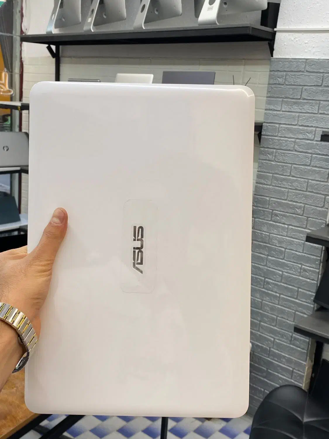 لپتاپ سفید asus k556 گرافیک دار i7|رایانه همراه|همدان, |دیوار