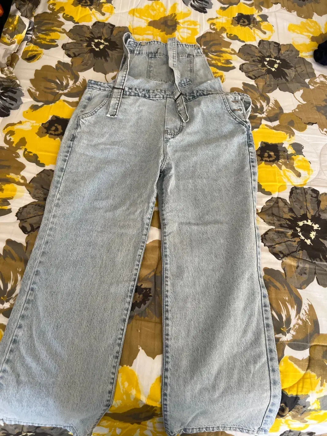 سرهم جین|لباس|مهاباد (آذربایجان غربی), |دیوار